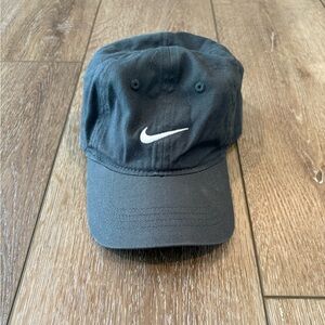 Infant dark gray Nike hat